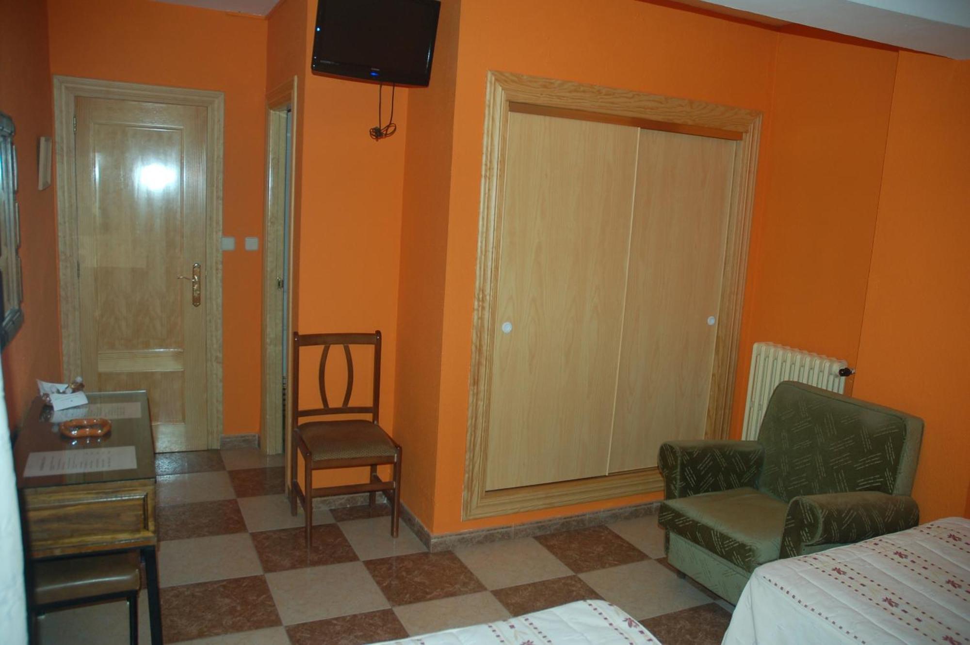 Hostal Residencia Castilla 쿠엥카 외부 사진